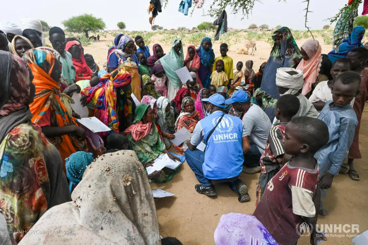 UNHCR staff pre-register recently arrived Sudanese refugees in Koufroun site, Chad.