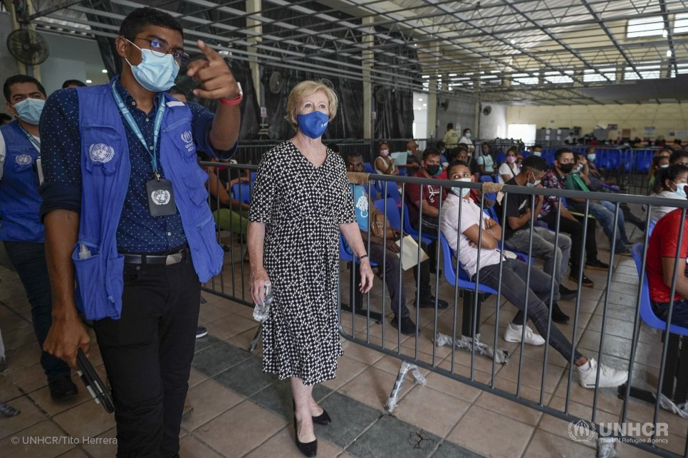 UNHCR’s Assistant High Commissioner for Protection, Gillian Triggs, visits a refugees service centre in the southern Mexican city of Tapachula.