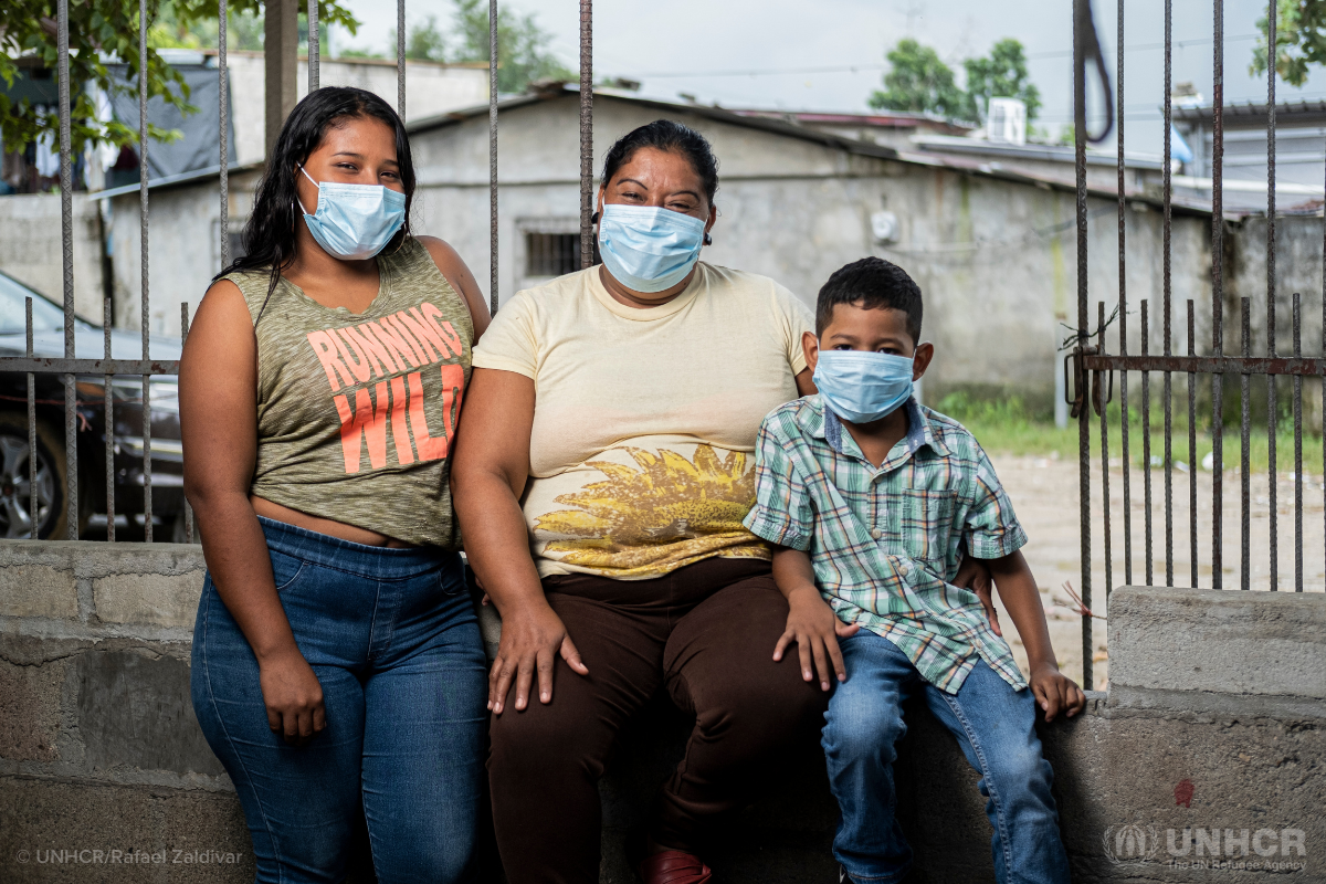 family from Honduras supported by Jovenes contra la Violencia