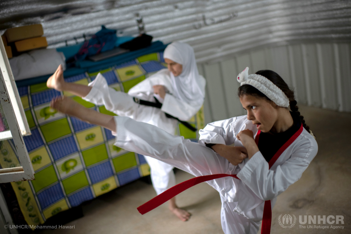 Syrian refugee sisters do taekwondo